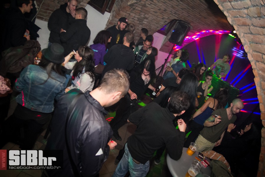 exit_05102013_SiBhr_15