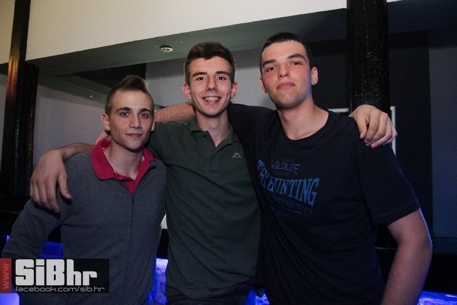 exit_1105_SiBhr_12