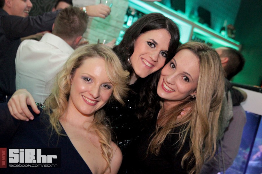 novagtrgkinolumiermediumlotus10 novagtrgkinolumiermediumlotus10