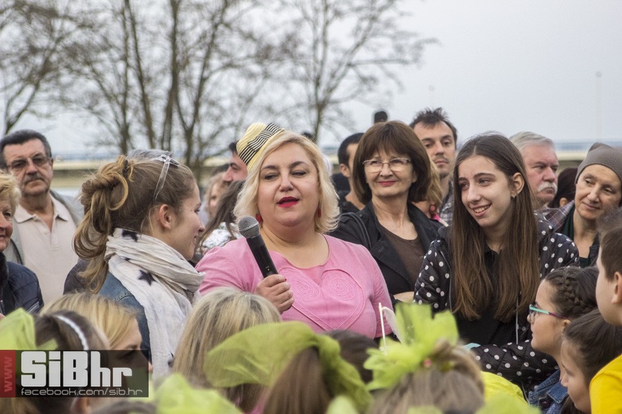 transgeneracijski_party_tvrdja_
