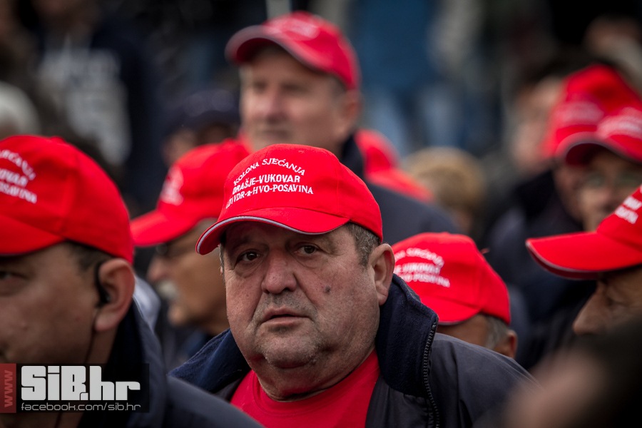 kolona_sjecanja_vukovar_1811201