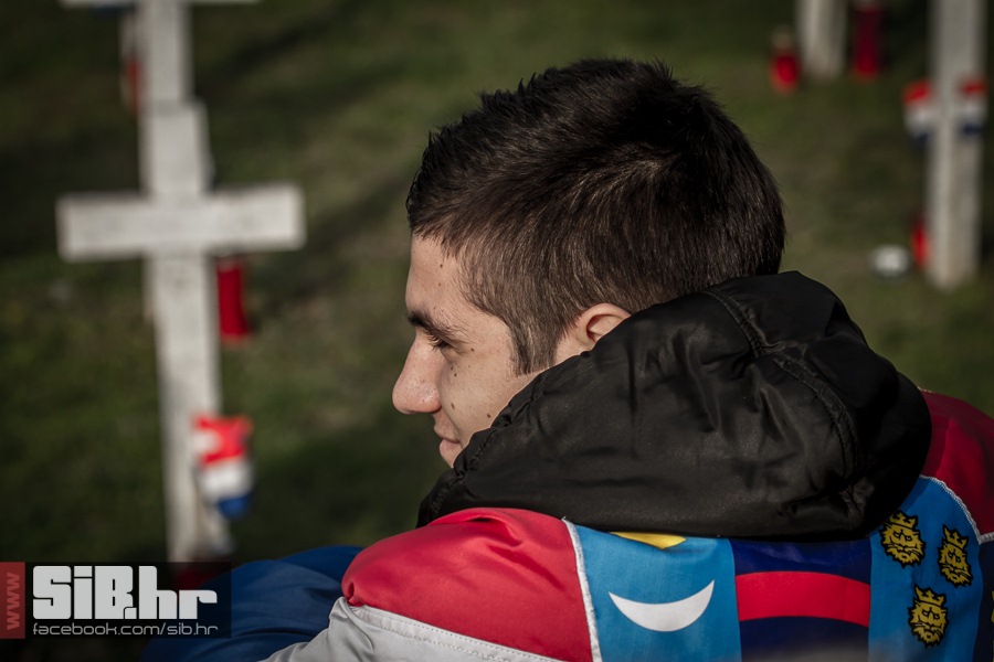 kolona_sjecanja_vukovar_1811201