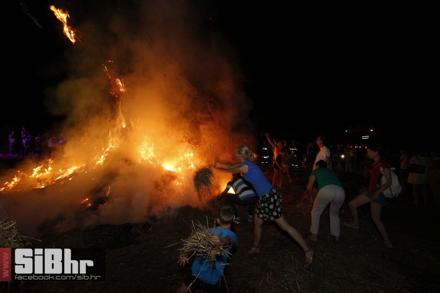 slama_dan_drugi_SiBhr_123 slama_dan_drugi_SiBhr_123