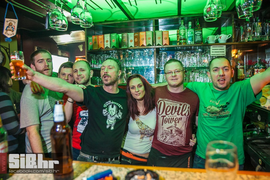 guzva_u_16ercu_barcelonapub_170