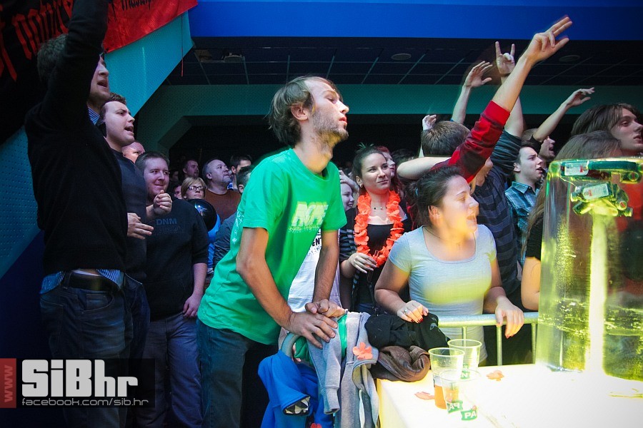 hladno_pivo_kino_europa_1210201