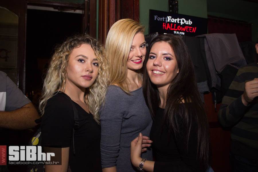 fortpub_halloween_2