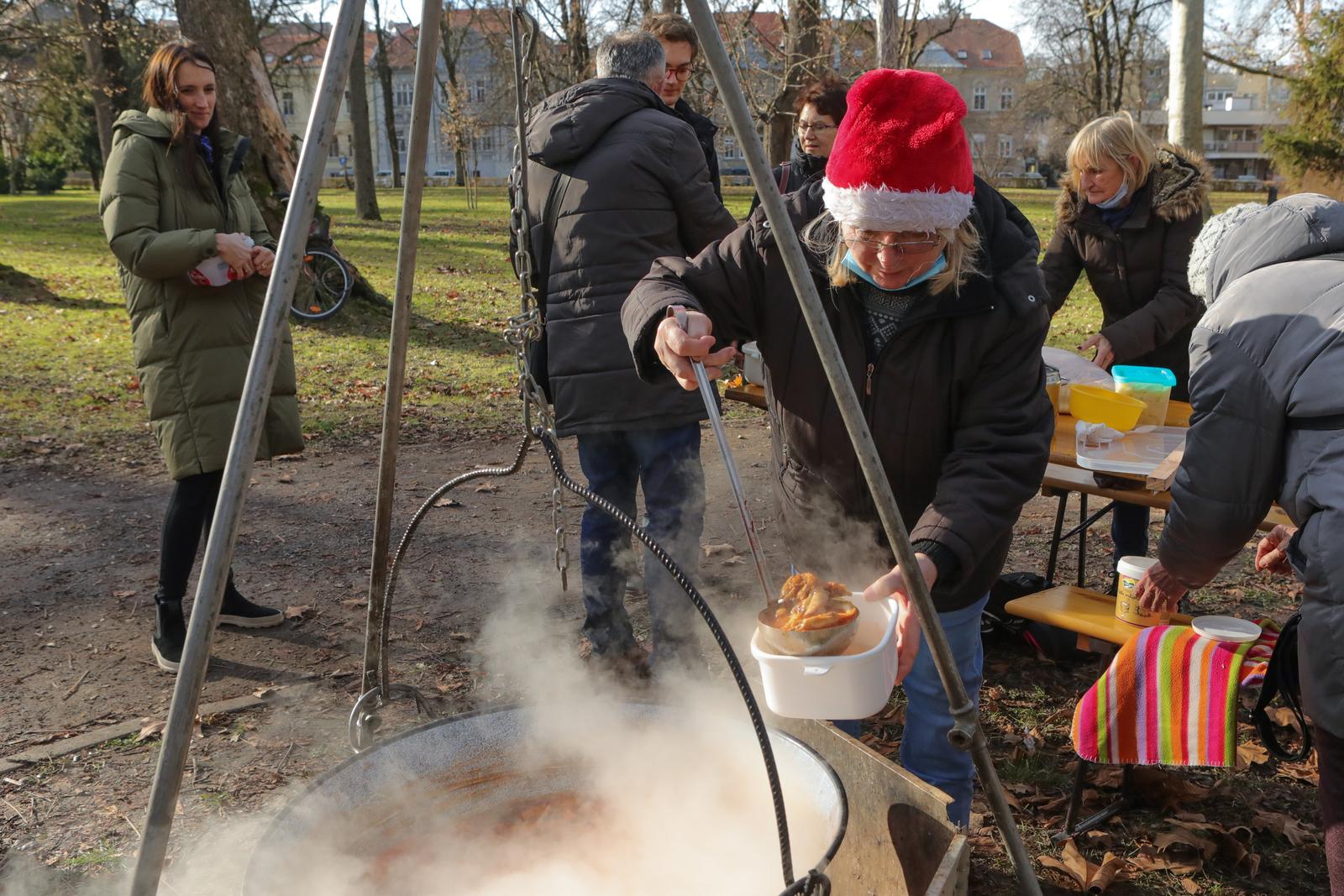 Blagdanska podjela fiša u Perivoj kralja Tomislava Blagdanska podjela fiša u Perivoj kralja Tomislava