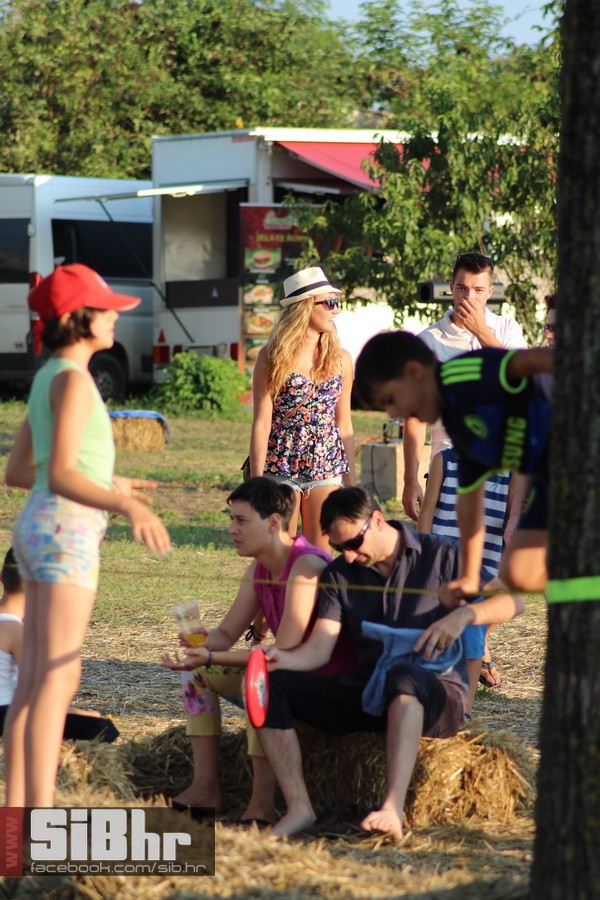 slama_dan_drugi_SiBhr_39 slama_dan_drugi_SiBhr_39