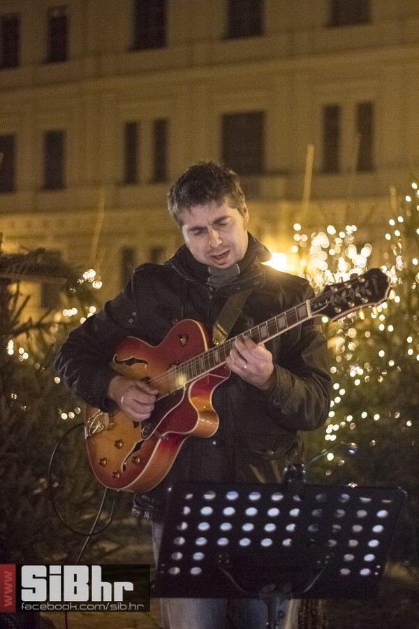 advent_prva_nedjelja_osijek_33