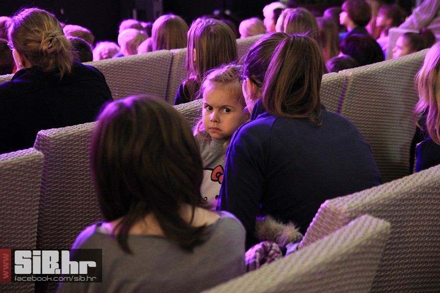 bozicna_bajka_am_35 bozicna_bajka_am_35