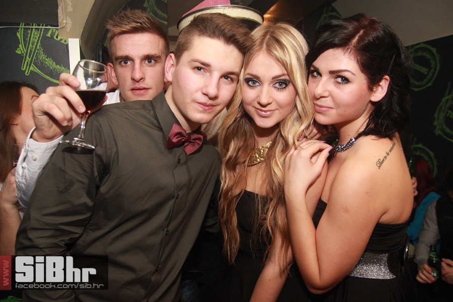 nova_godina_2014_matrix_SiBhr_3