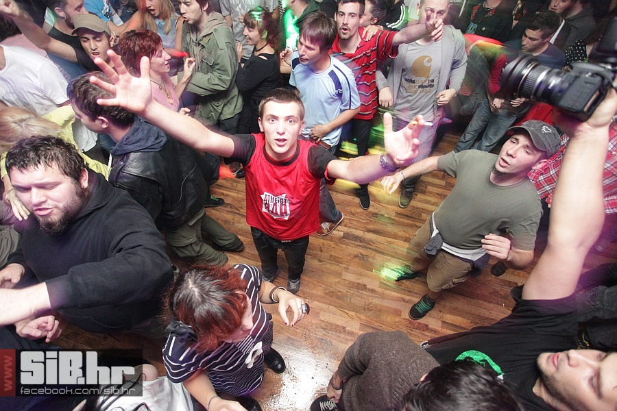 punk_party_10_atheist_rap_13102