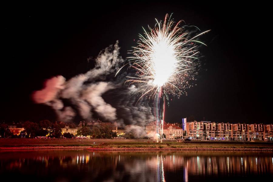 38720625_10156551129909605_6044 38720625_10156551129909605_6044