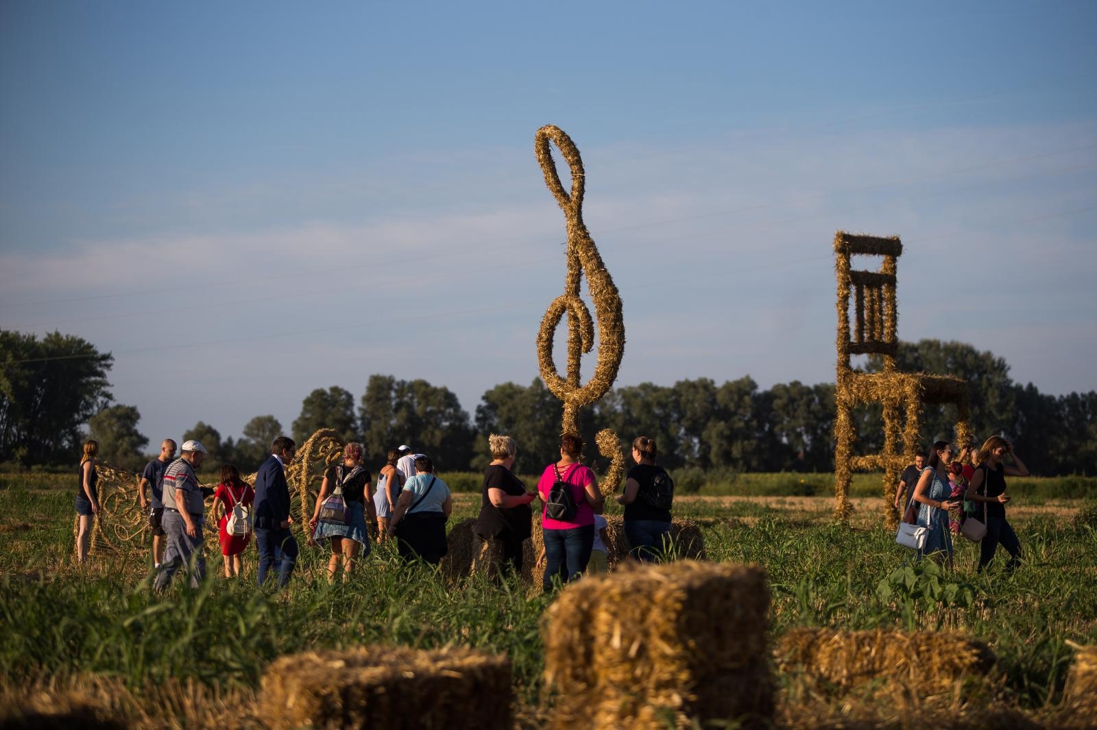 14. Slama Land Art festival 14. Slama Land Art festival