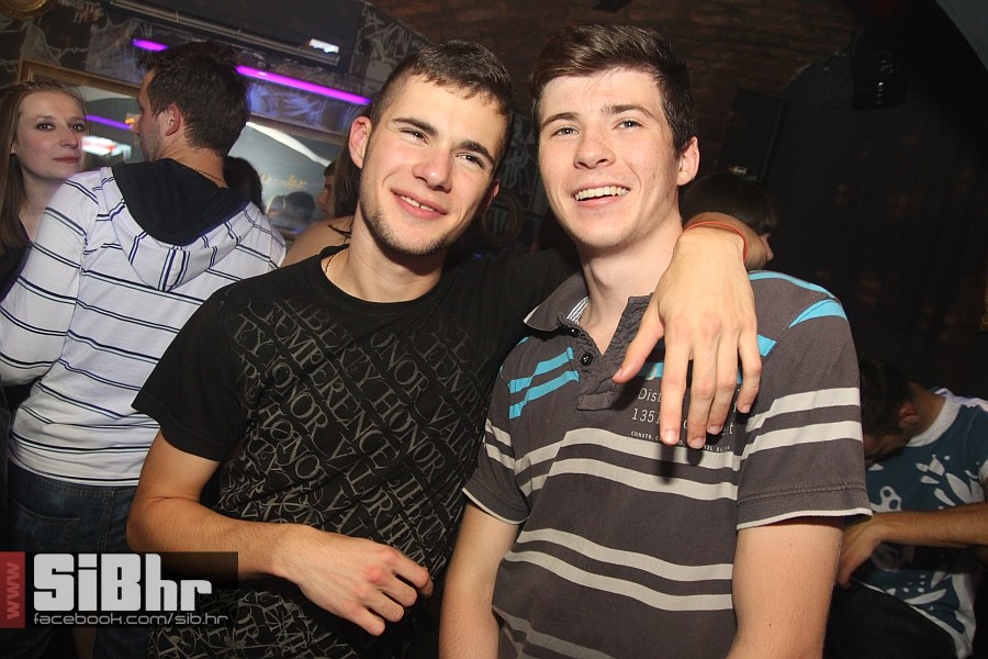 2014_10_12_Tufna_osijek_nightli
