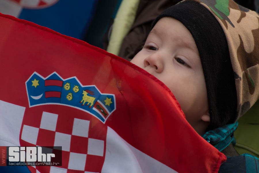 kolona_sjecanja_vukovar_SiBhr_1