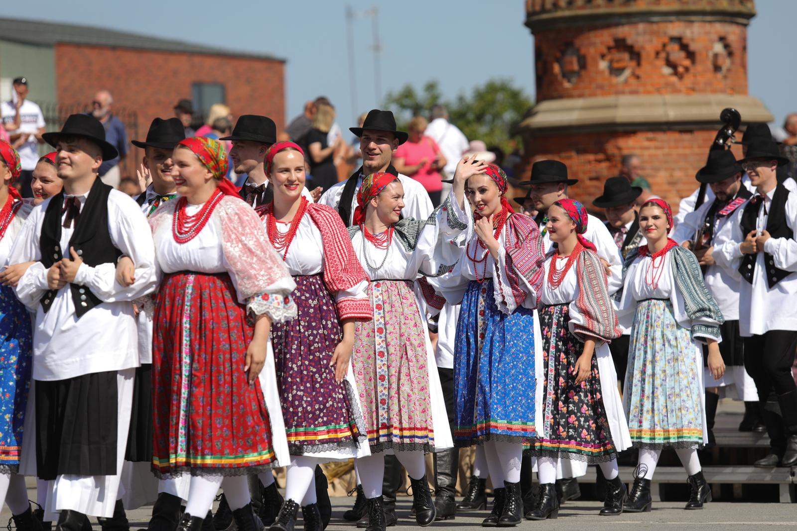 57. Đakovački vezovi