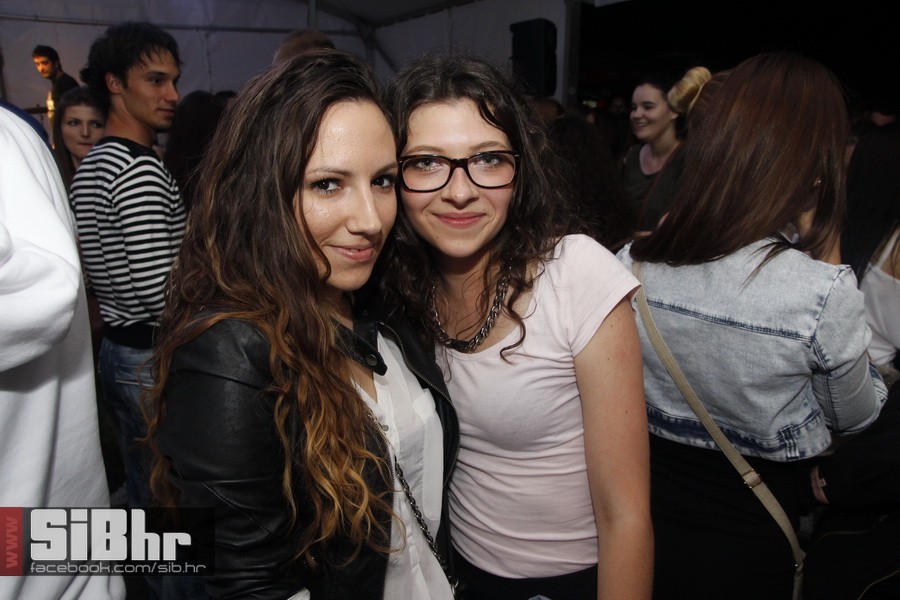 studentska_rostiljada_Mejasi_Si