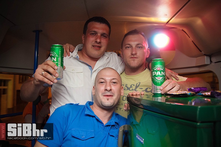 ufo_tramvaj_party_15062013_kali ufo_tramvaj_party_15062013_kali