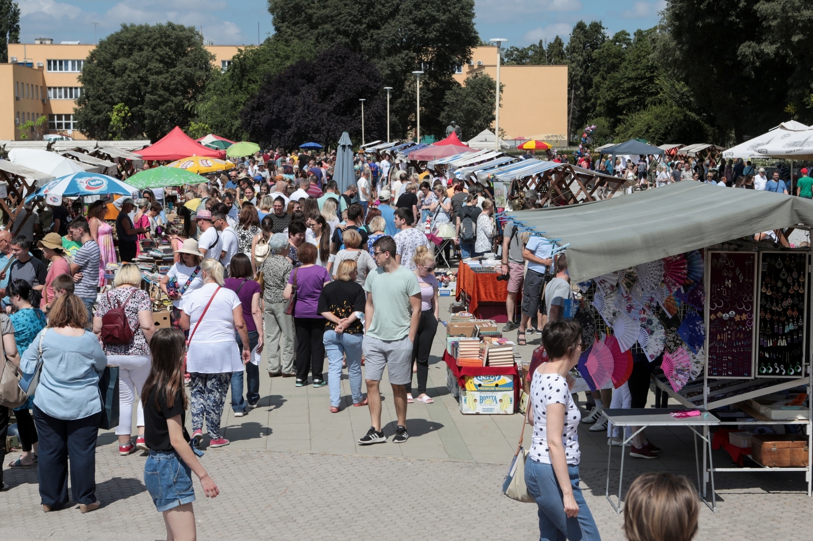 Sajam antikviteta i ovaj put privukao brojne posjetitelje