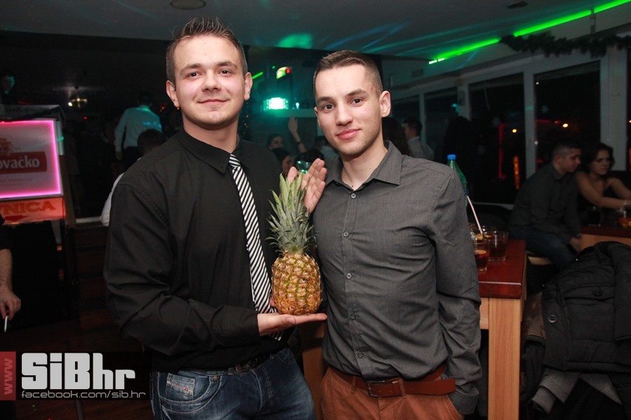 docek_nove_godine_cocktail_bark