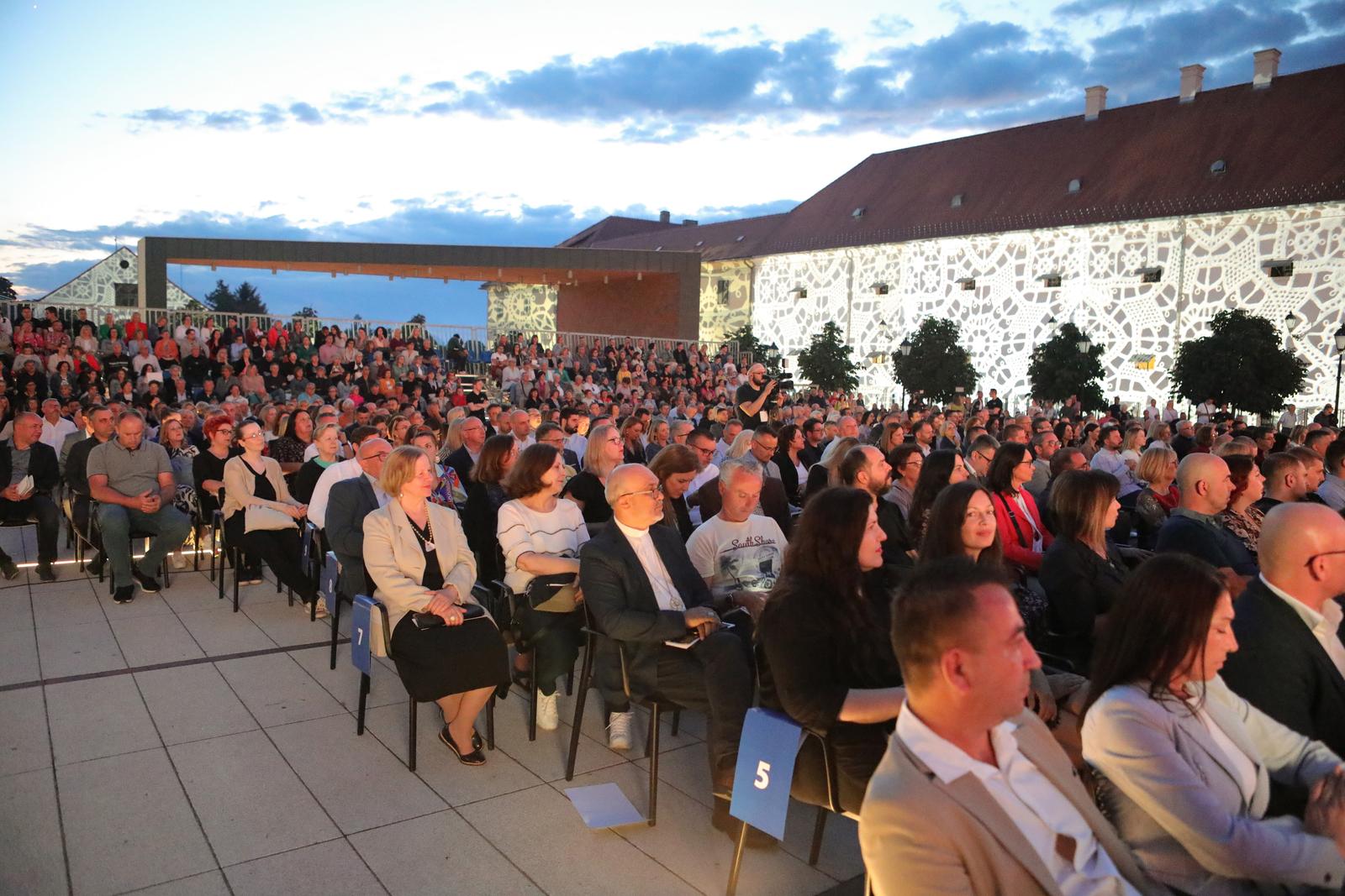 U Tvrđi svečano otvoreno Osječko ljeto kulture