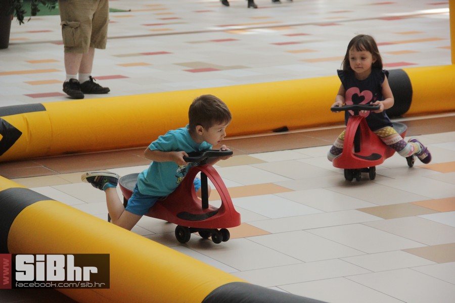 autici_avenue_mall_osijek_10