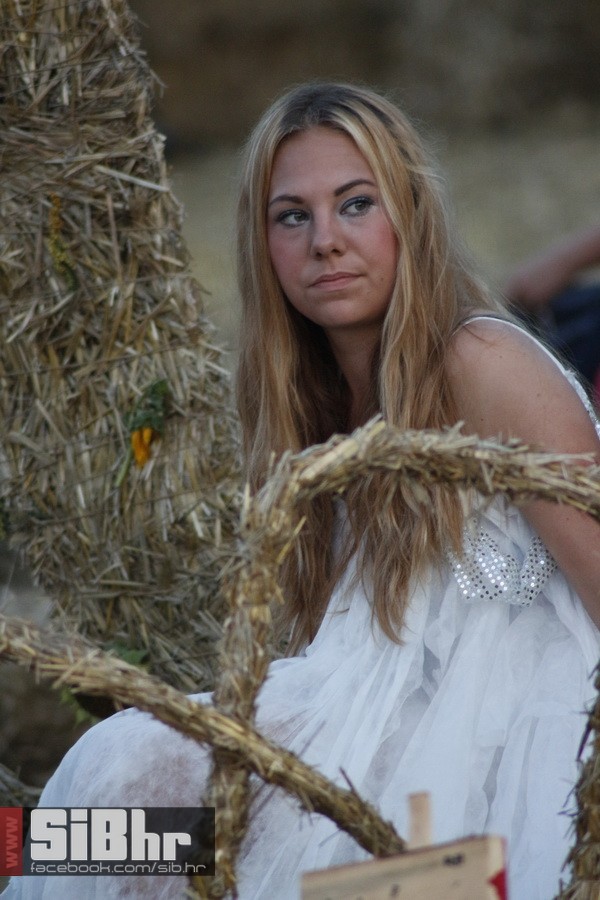 slama_dan_drugi_SiBhr_99 slama_dan_drugi_SiBhr_99