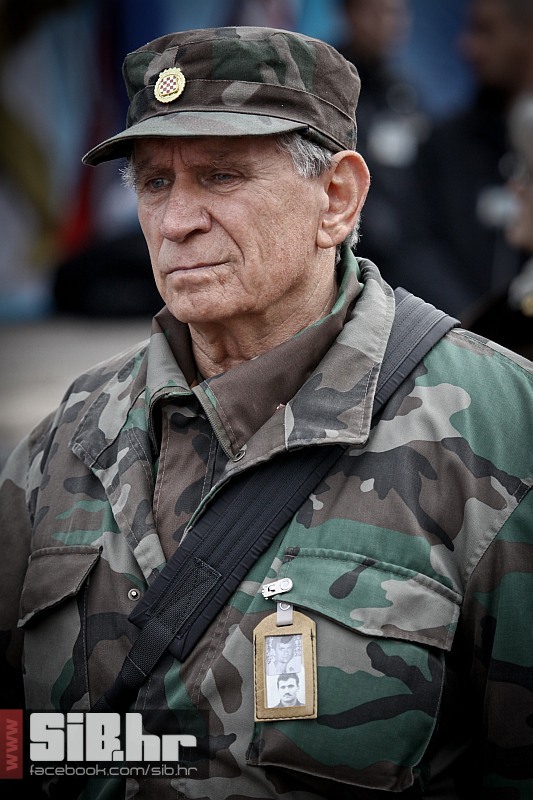 vukovar_prosvjed_protiv_cirilic