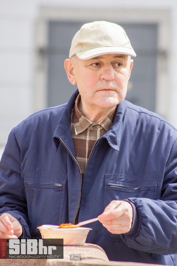 veliki_petak_podjela_fisa_osije