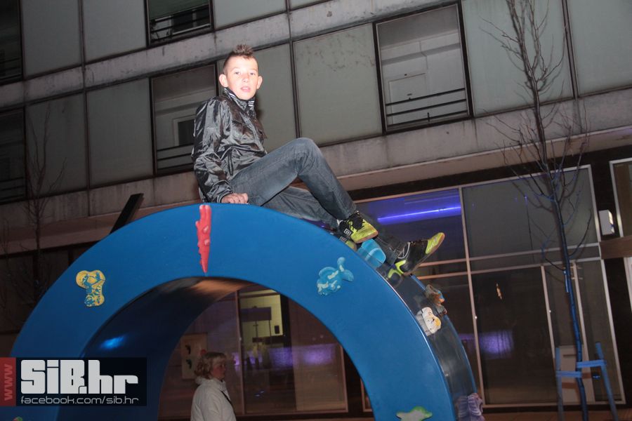 SvecanoOtvorenTrgSlobode_SiBhr_