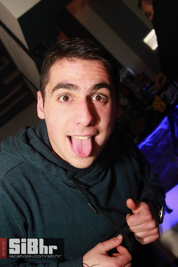 2014_11_1_nightlifeIMG_8950_exi 2014_11_1_nightlifeIMG_8950_exi