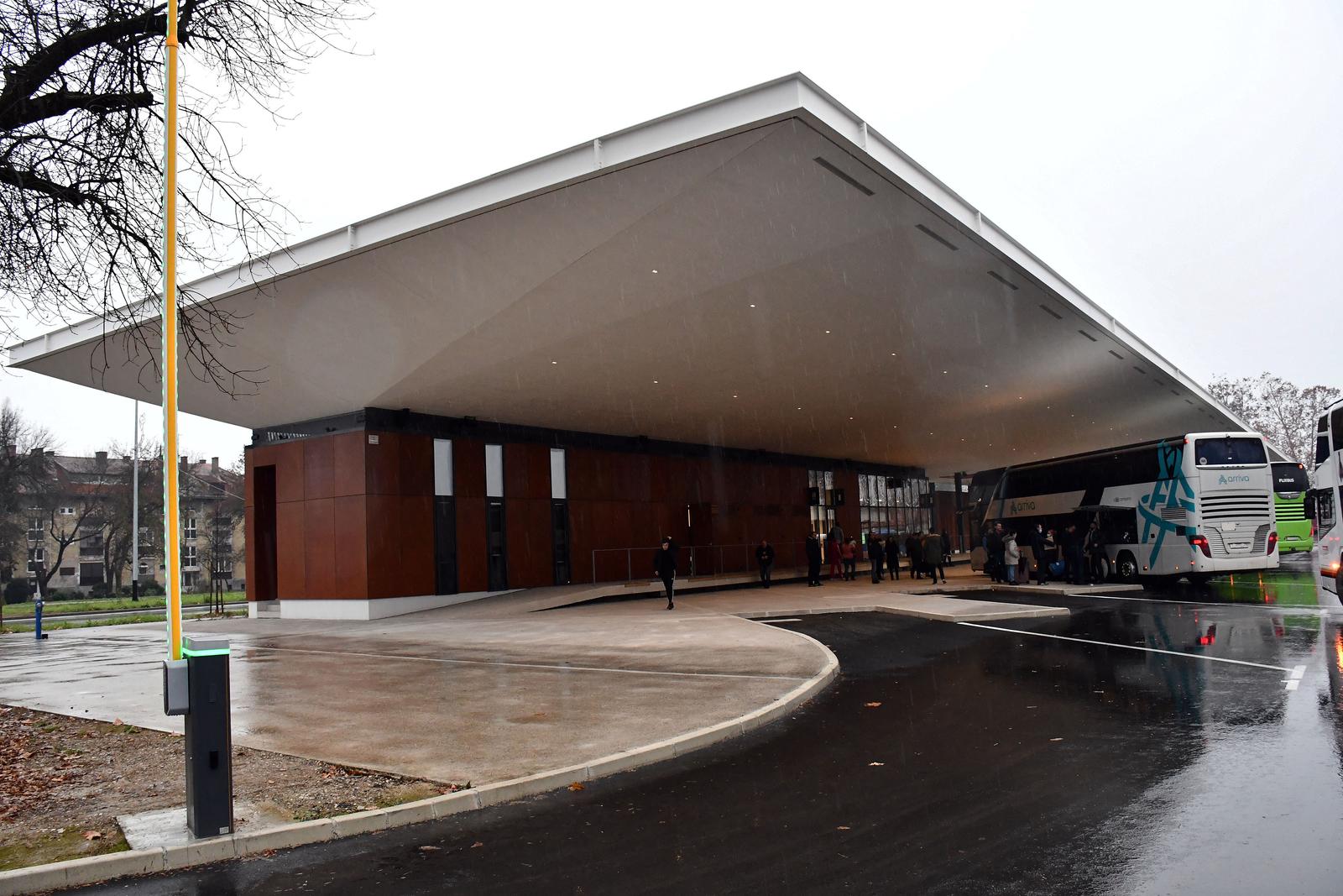 Autobusni kolodvor Slavonski Brod