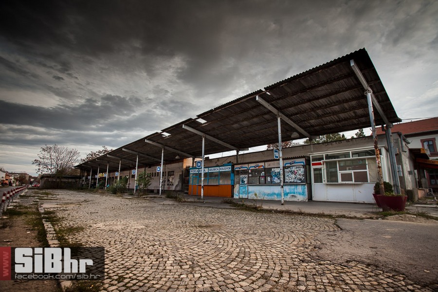 apokoalipticni_osijek_mbanic_Si