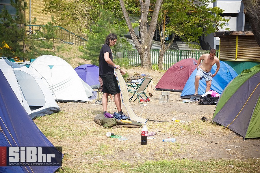 exit2013_SiBhr_100