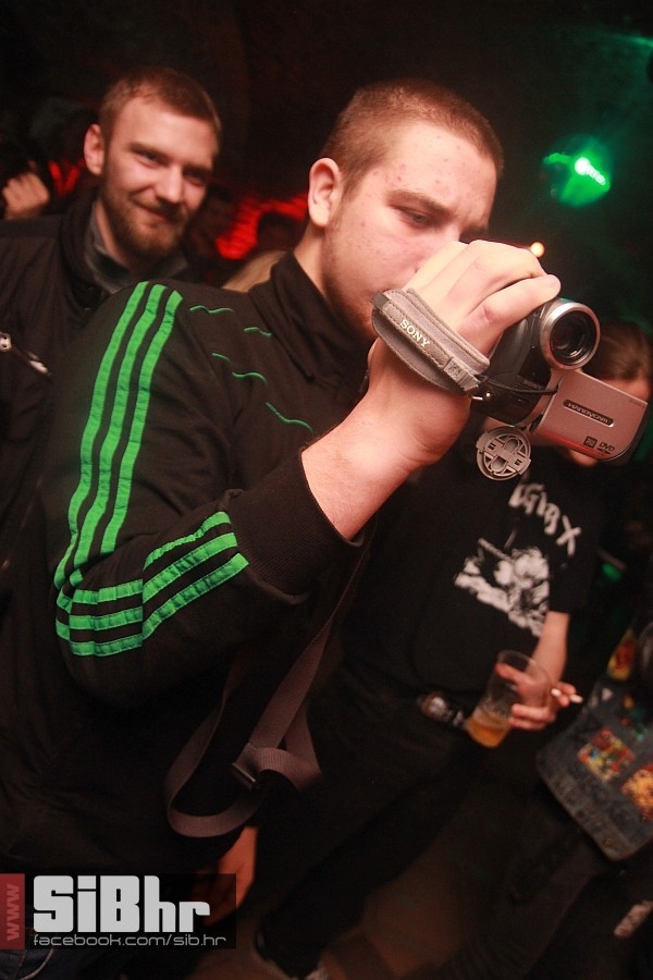 exit_punk_party1511_04