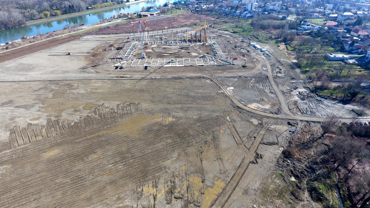 Pogled iz zraka na gradilište novog osječkog stadiona