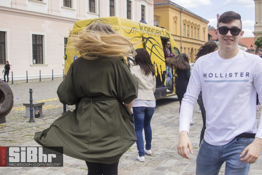 maturanti_plesu_quadrillu_87
