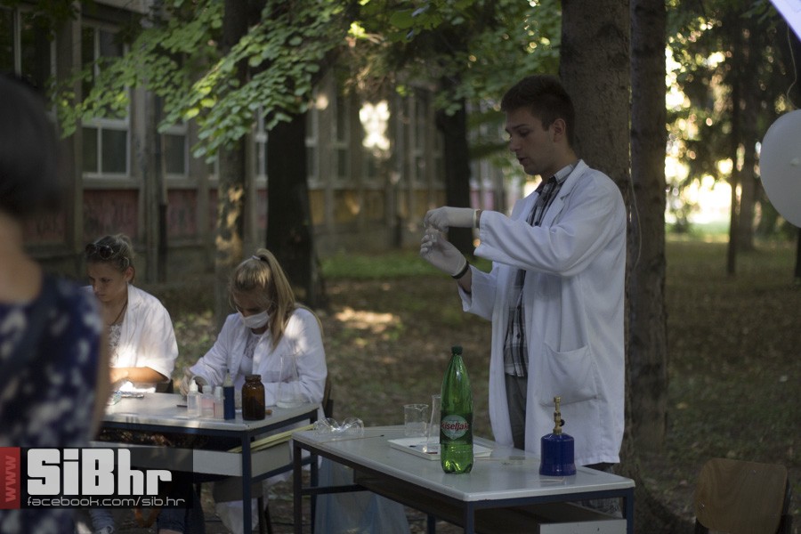 zemlja_vijenac_2015_SiBhr45