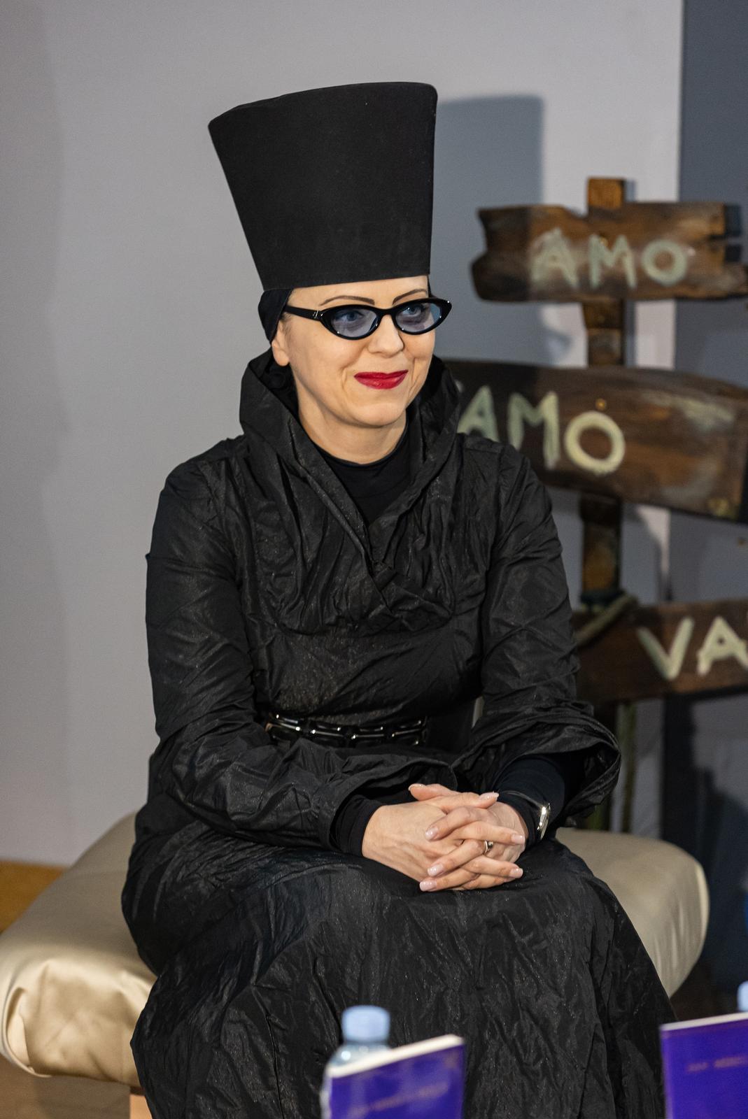 Mirela Holy predstavila knjigu “Apokalipsa” na osječkoj Akademiji za umjetnost i kulturu