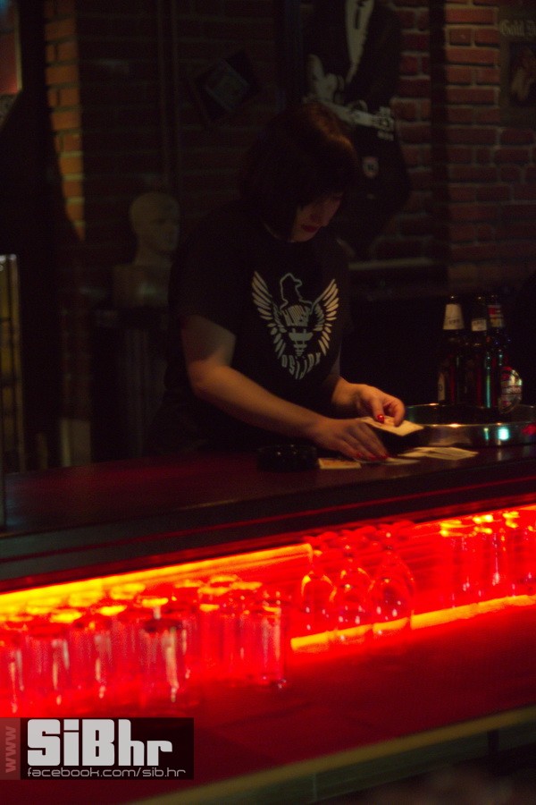 akusticna_svirka_cadillac_8