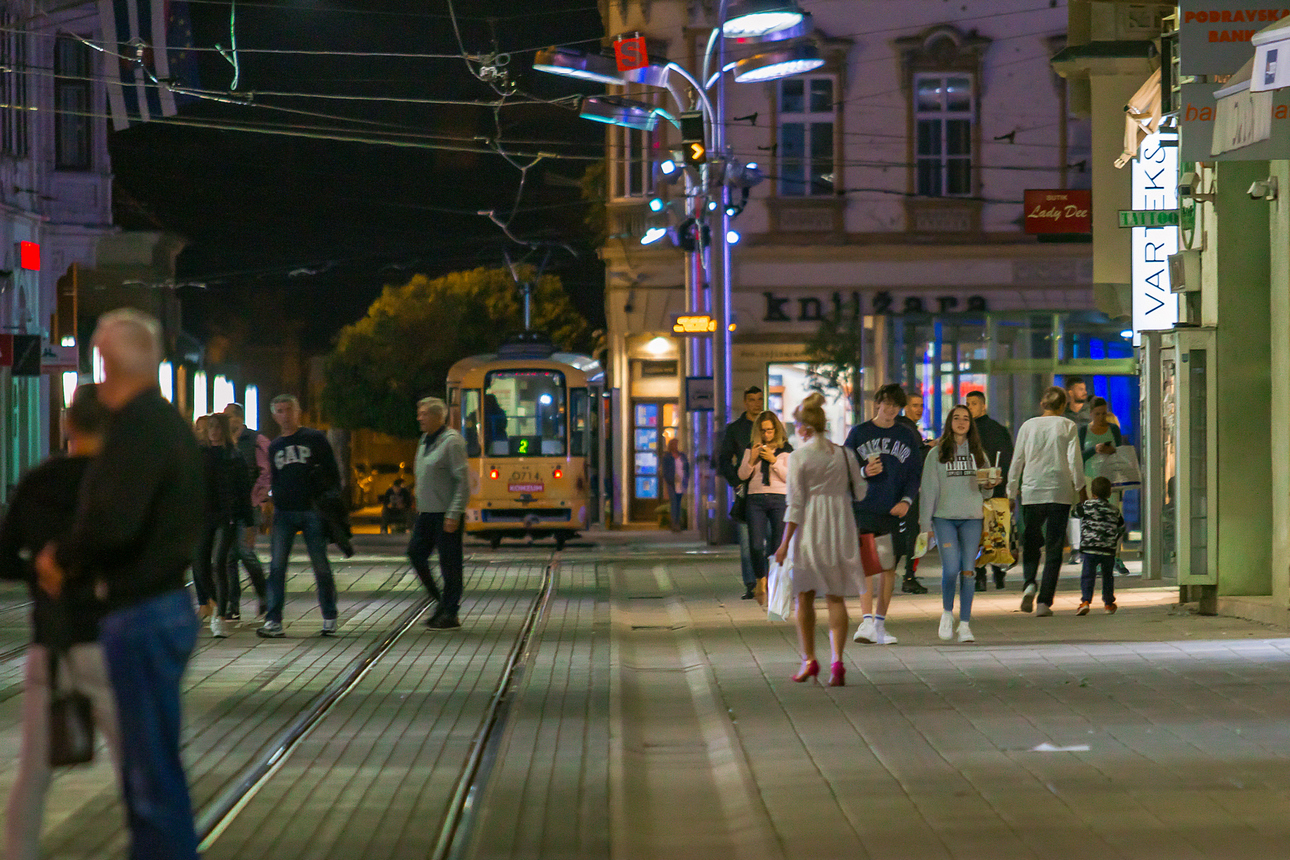 Petak navečer u Osijeku Petak navečer u Osijeku