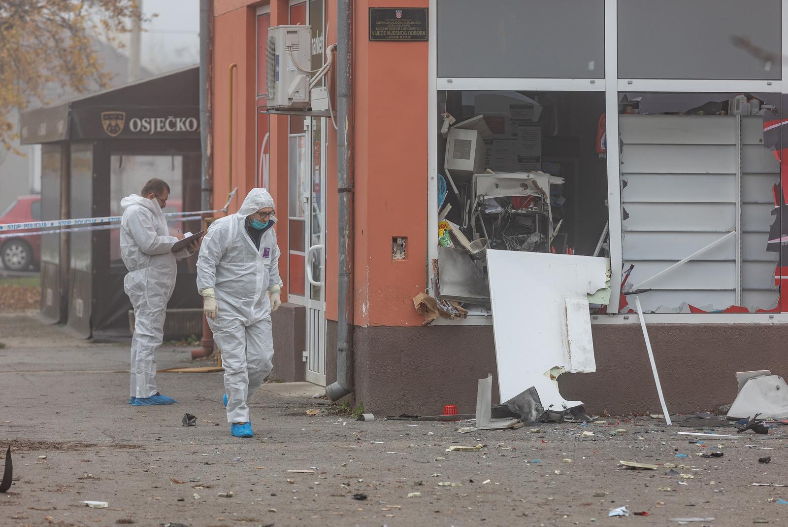 Eksplozivom raznesen bankomat u Ladimirevcima