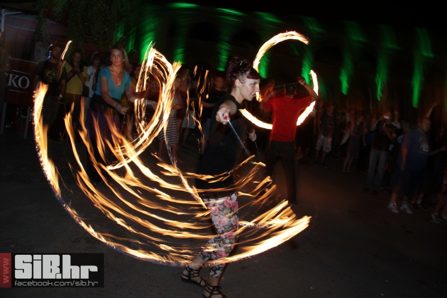ufo_1_dan_07072012_sibhr_by_014