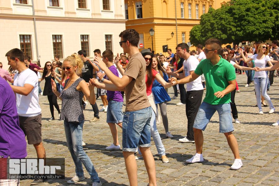 quadrillaj_SiBhr_24