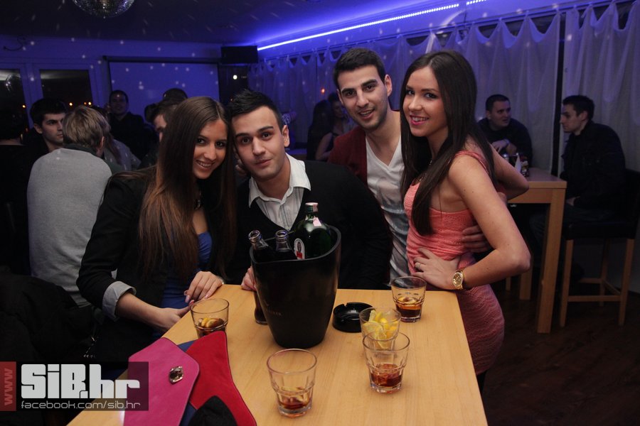SaturdayFever_CocktailBarka_SiB