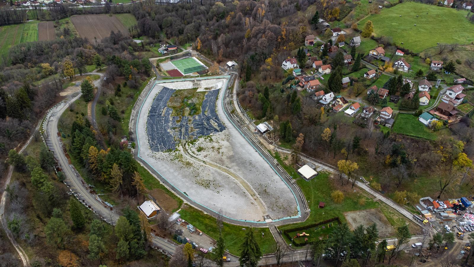 Radovi an uređenju orahovačkog Jezera, prosinac 2022.