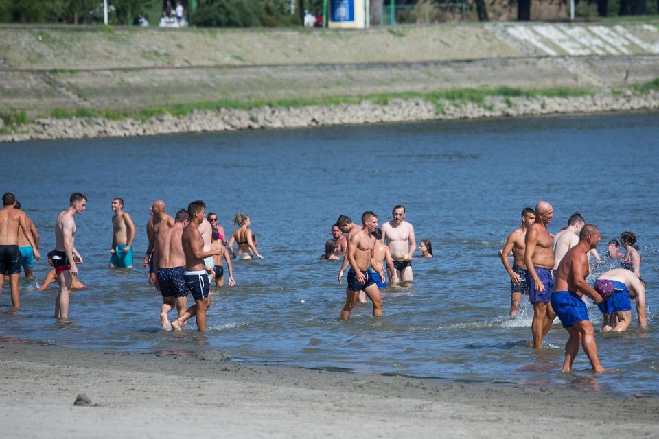 Vruća srijeda na dravskom pijesku (Kopika, 7.8.2019.) Vruća srijeda na dravskom pijesku (Kopika, 7.8.2019.)