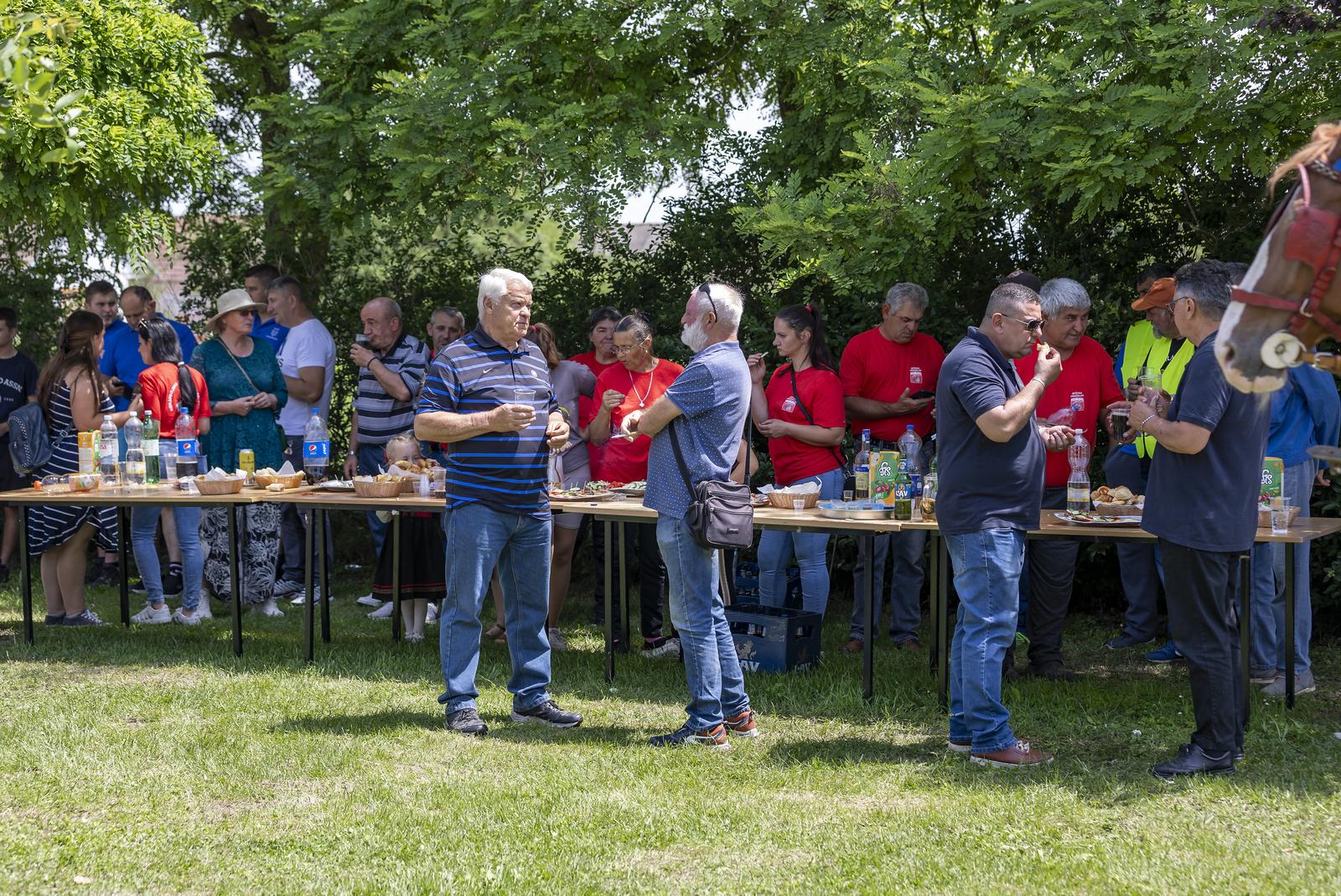 “Ulicama našeg sela” – svečana povorka zaprega i jahača u Jagodnjaku