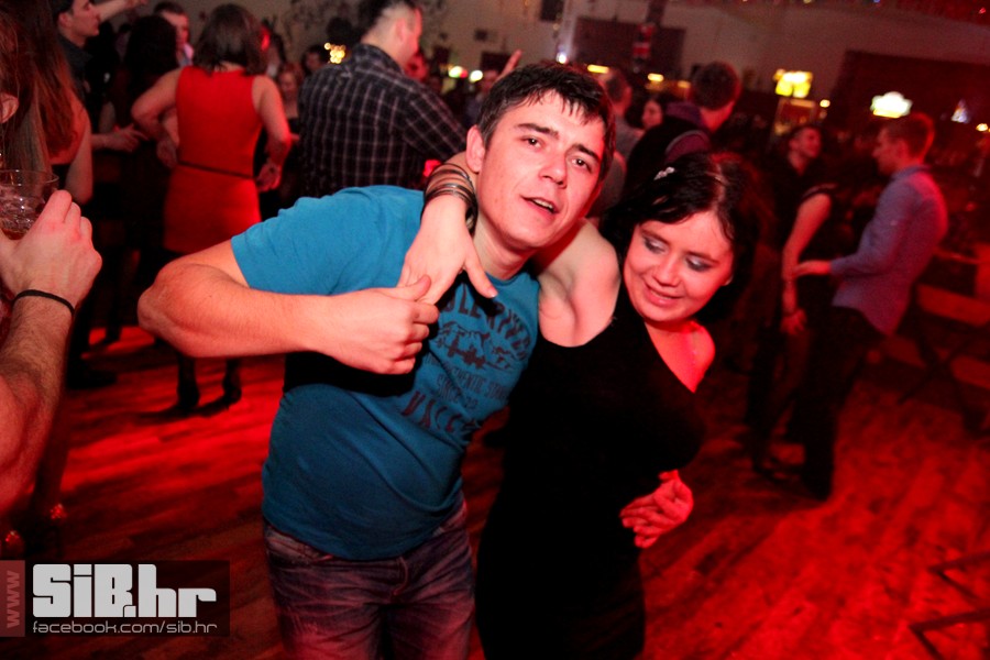 novagtrgkinolumiermediumlotus10 novagtrgkinolumiermediumlotus10